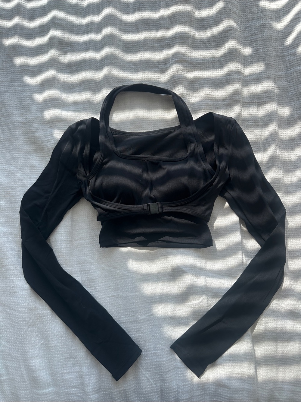 HALARA Black Long-Sleeve Cropped Layered Top